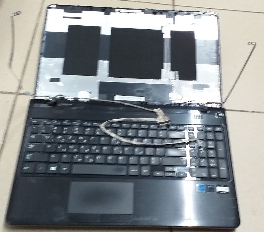 SAMSUNG NP300E5C-A01GR Laptop Not Workable Ανταλλακτικό SAMSUNG NP300E5C-A01GR Laptop Not Workable Ανταλλακτικό